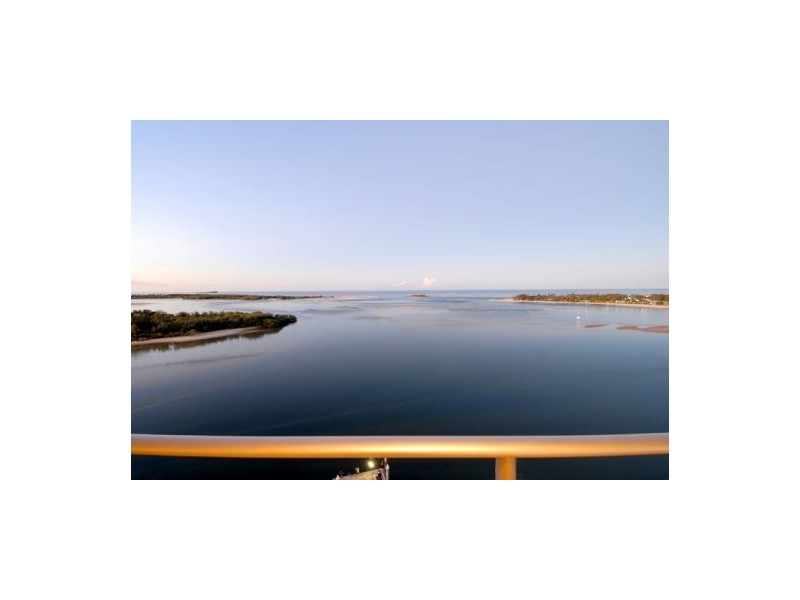 1006 ‘Waves’ 36 Duporth Avenue, Maroochydore QLD 4558