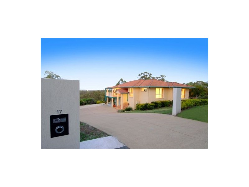 17 Forest Oak Court, Tanawha QLD 4556