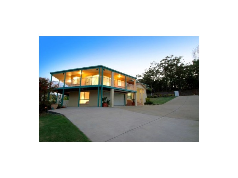 17 Forest Oak Court, Tanawha QLD 4556