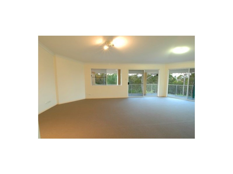 17 Forest Oak Court, Tanawha QLD 4556