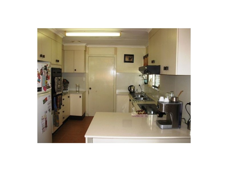 2 BAANYA ST, Wurtulla QLD 4575