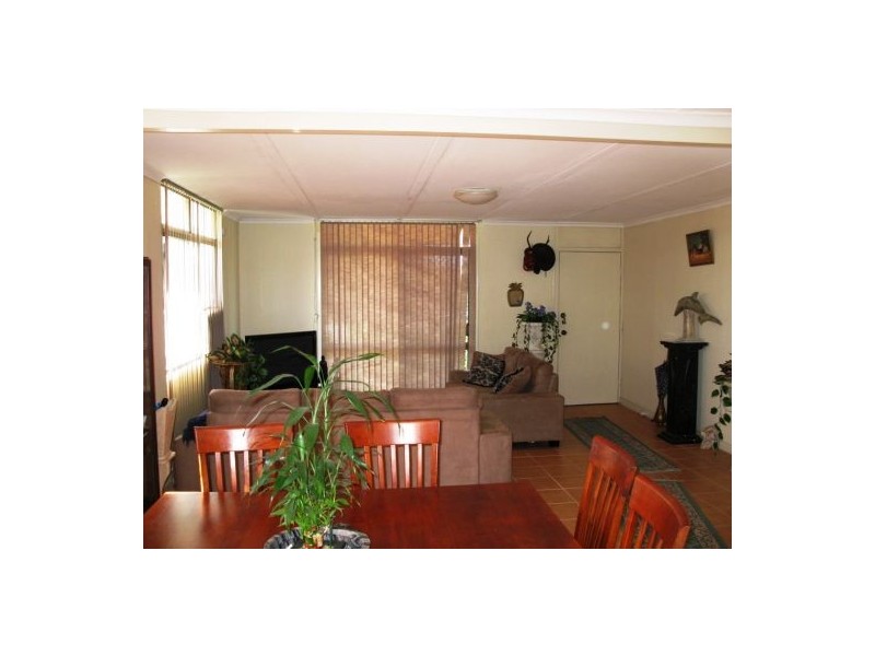 2 BAANYA ST, Wurtulla QLD 4575