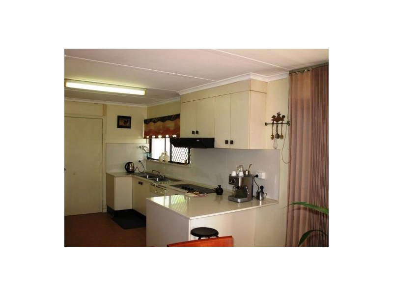 2 BAANYA ST, Wurtulla QLD 4575