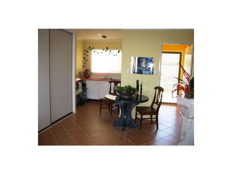 2 BAANYA ST, Wurtulla QLD 4575