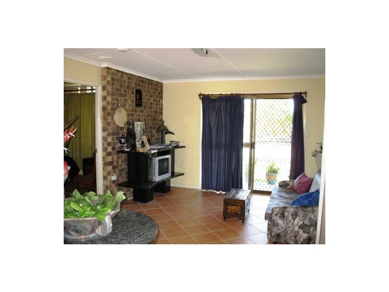2 BAANYA ST, Wurtulla QLD 4575