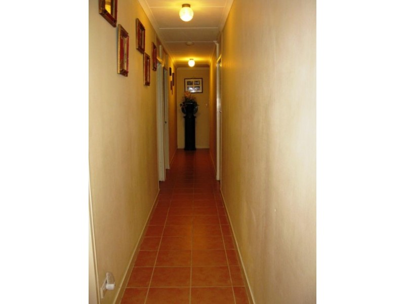 2 BAANYA ST, Wurtulla QLD 4575