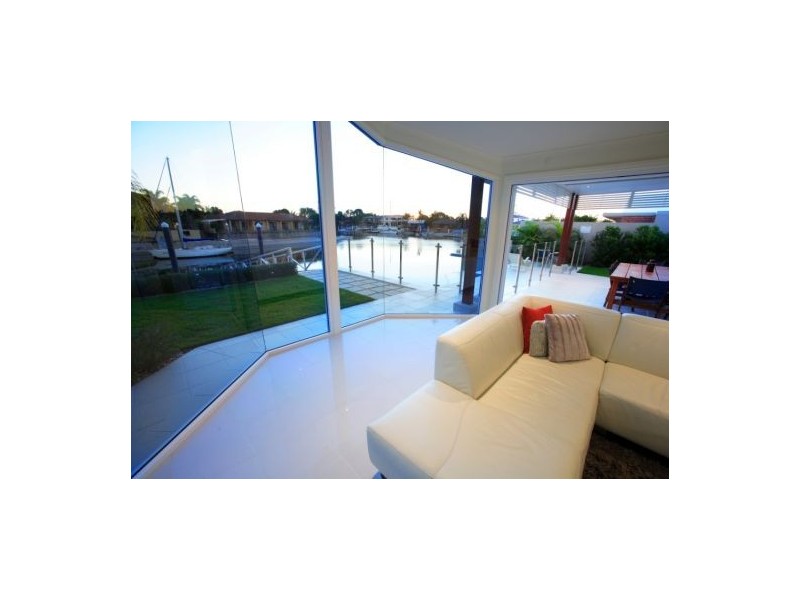 2 Jessica Boulevard, Minyama QLD 4575