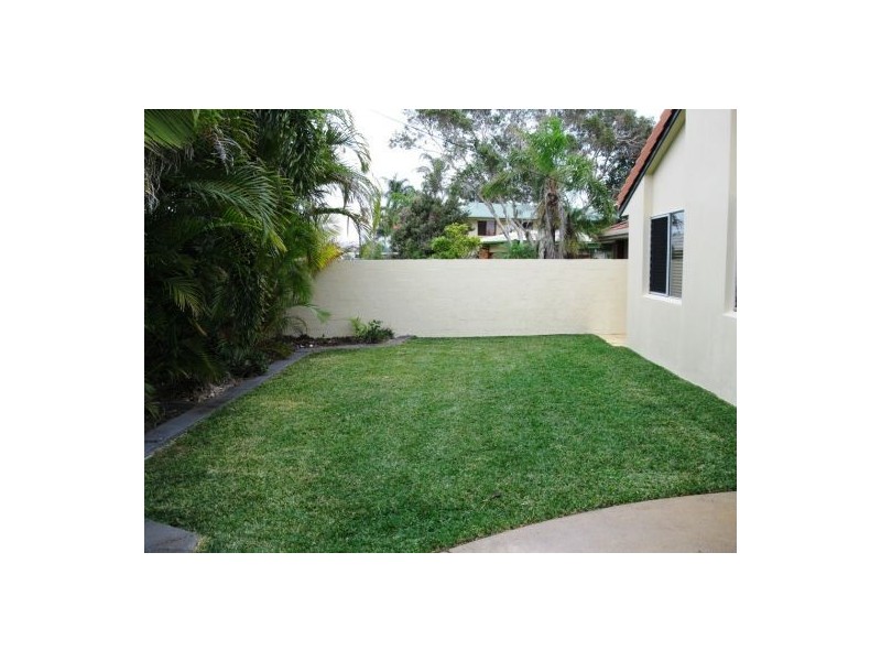 24  UNDARA AVENUE, Buddina QLD 4575