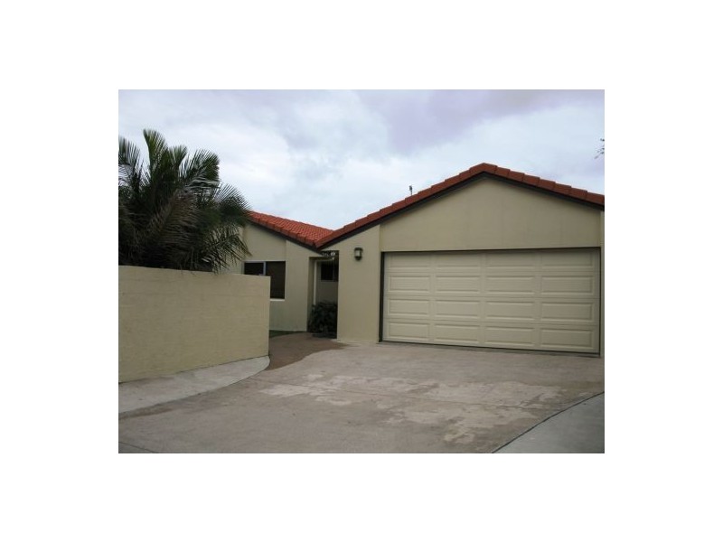 24  UNDARA AVENUE, Buddina QLD 4575