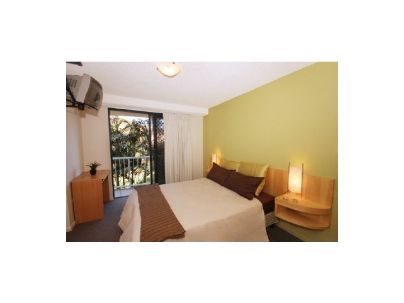 56  ‘Catalina II’ 55 Sixth Ave, Maroochydore QLD 4558