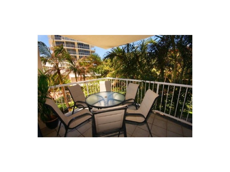 56  ‘Catalina II’ 55 Sixth Ave, Maroochydore QLD 4558