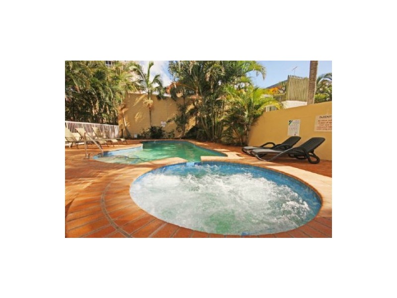 56  ‘Catalina II’ 55 Sixth Ave, Maroochydore QLD 4558