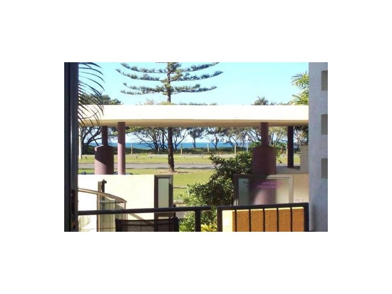 102 ‘Meridian’ 122 Alexandra Pde, Alexandra Headland QLD 4572