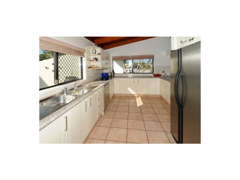 25 Aroona Avenue, Buddina QLD 4575