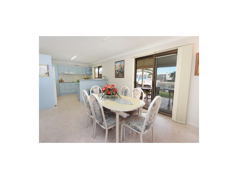 28 Myoora Court, Minyama QLD 4575