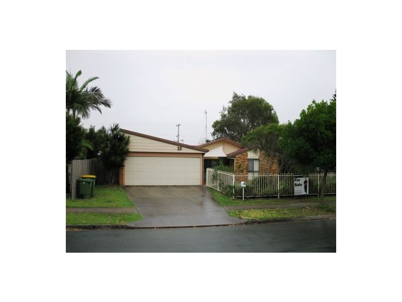 29 Illaroo Street, Warana QLD 4575