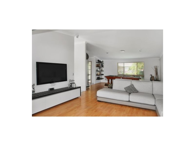 14 Island Court, Minyama QLD 4575