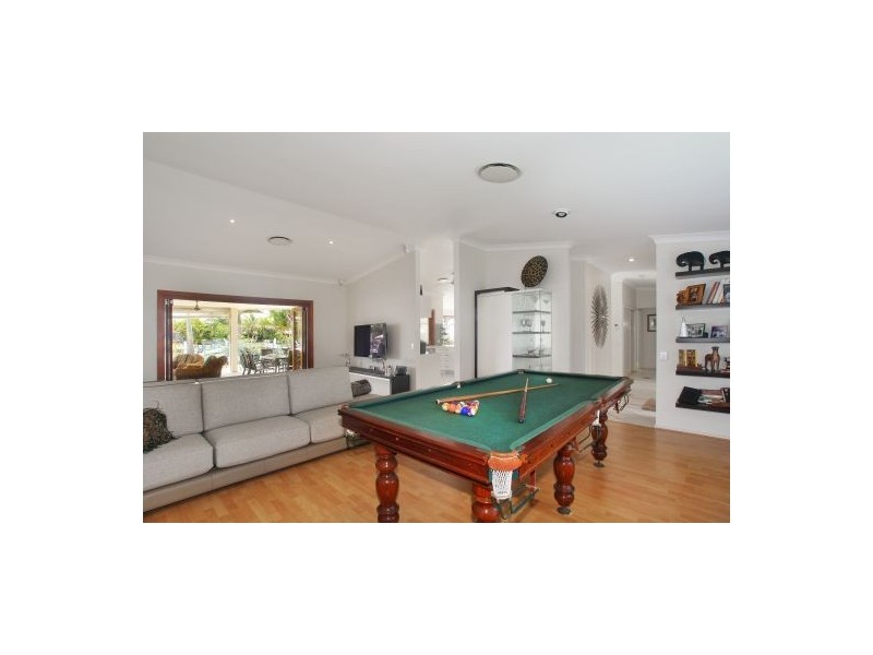 14 Island Court, Minyama QLD 4575