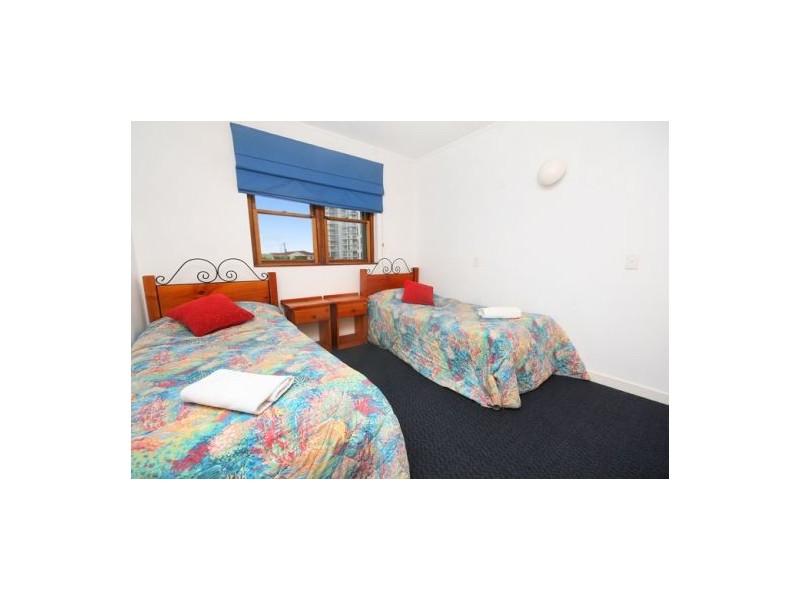 17 ‘Camargue’ 52 Alexandra Pde, Maroochydore QLD 4558