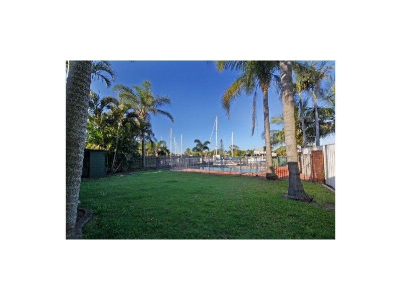 13 Adelong Crescent, Buddina QLD 4575