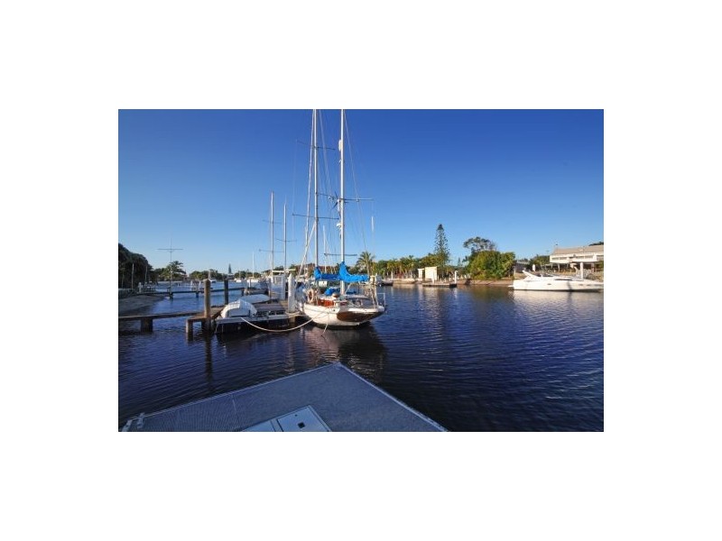 13 Adelong Crescent, Buddina QLD 4575