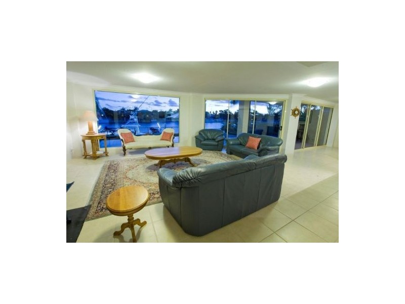 85 Mooloolah Drive, Minyama QLD 4575