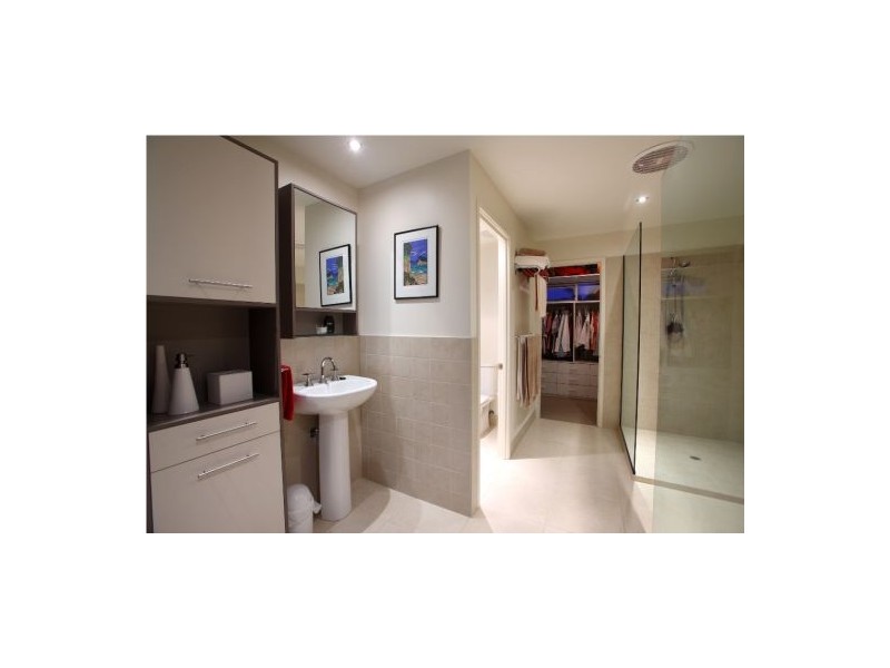 45 Coomaroo Crescent, Minyama QLD 4575