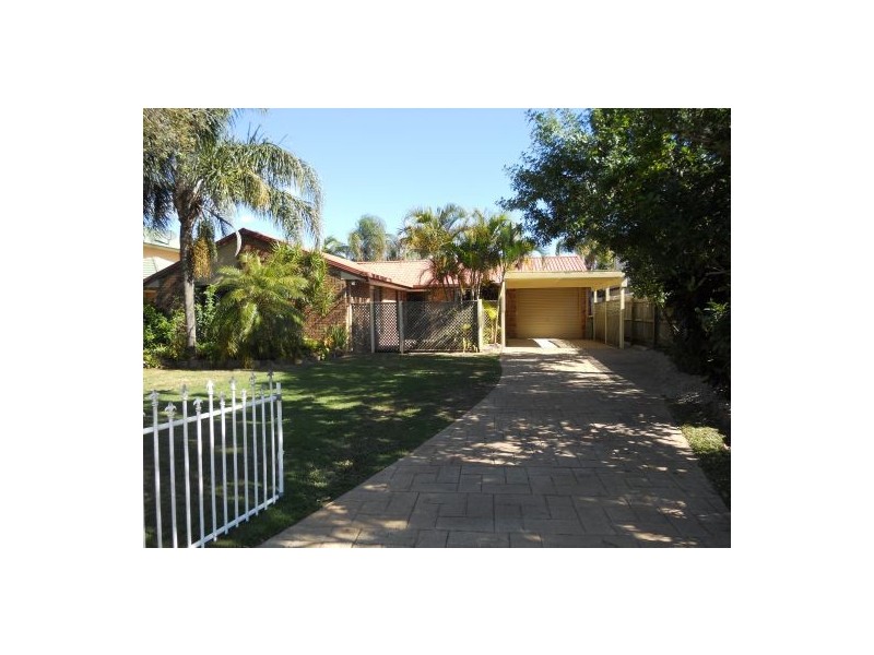 4 Jessica Boulevard, Minyama QLD 4575