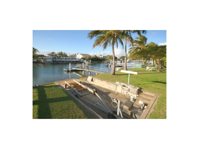 27 Kooringal Crescent, Buddina QLD 4575