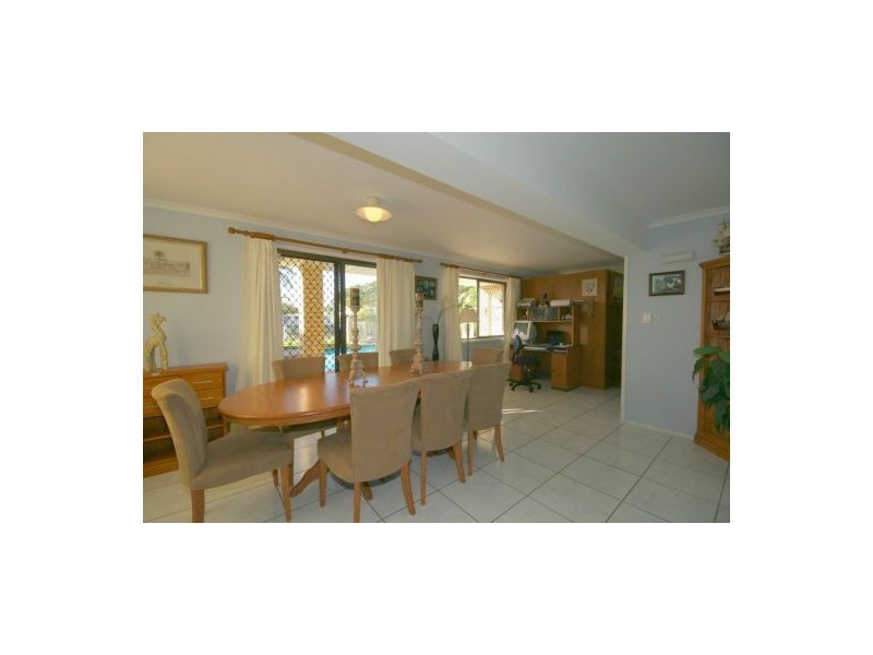 27 Kooringal Crescent, Buddina QLD 4575