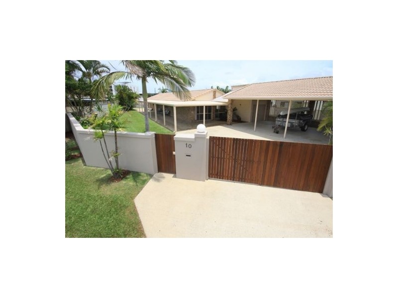 10 Muringo Court, Minyama QLD 4575