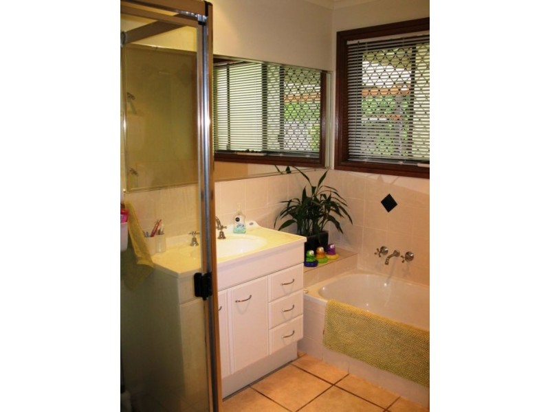 24 Pheasant Street, Buddina QLD 4575