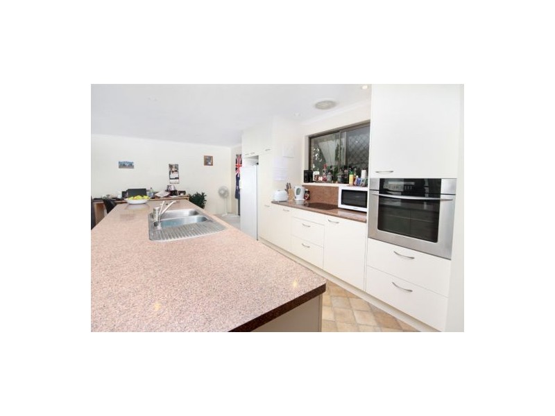 25 Neerim Drive, Mooloolaba QLD 4557
