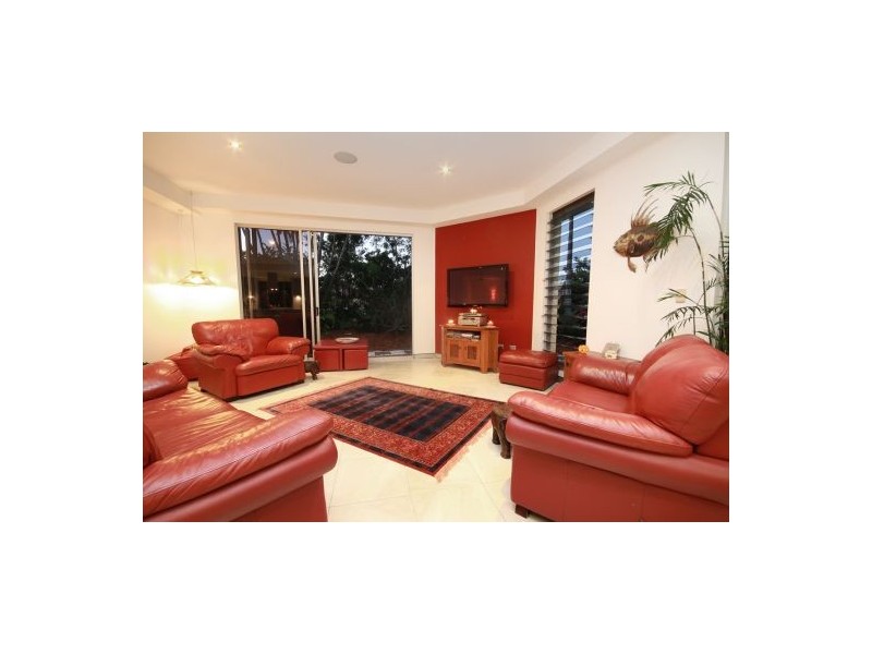 7 Mooloolah Drive, Minyama QLD 4575