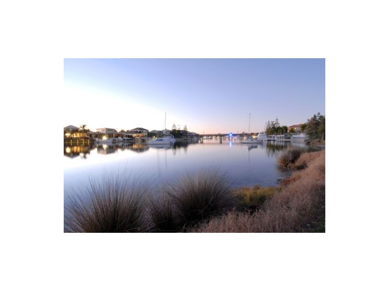 7 Mooloolah Drive, Minyama QLD 4575