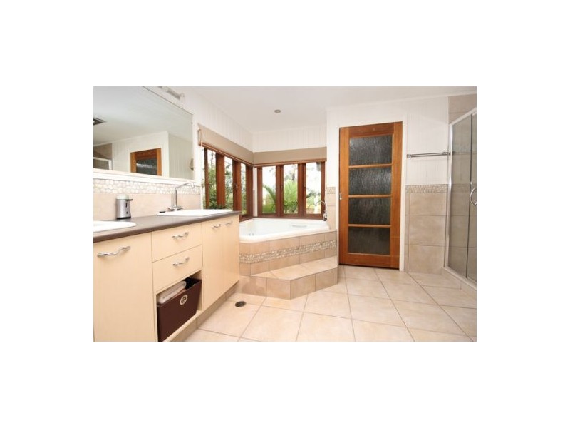 3  Waterloo Court, Tanawha QLD 4556