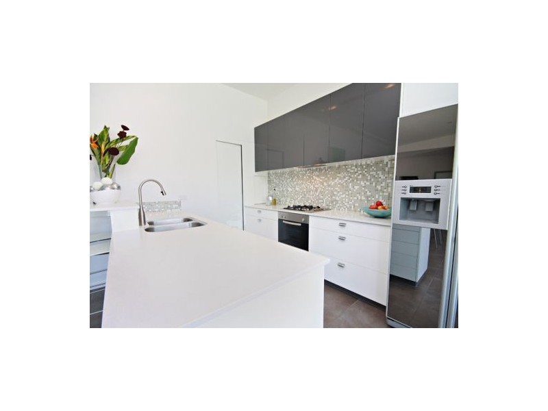 4 Rosella Street, Buddina QLD 4575