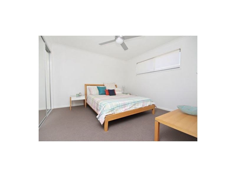 4 Rosella Street, Buddina QLD 4575