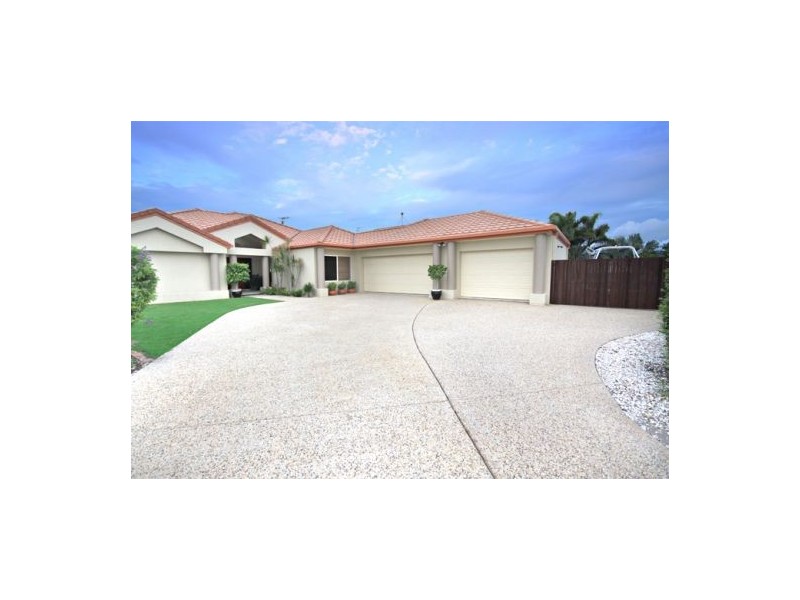 102 Sunbird Chase, Minyama QLD 4575