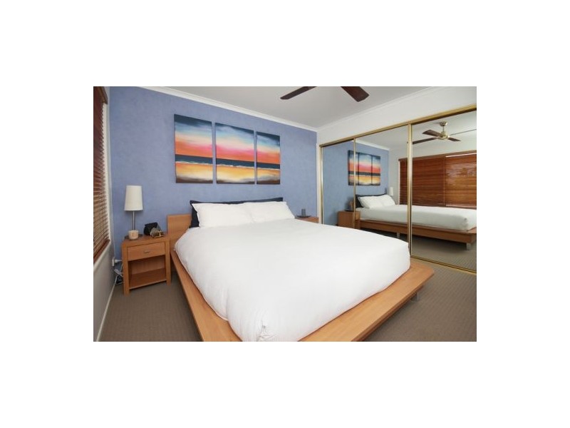 102 Sunbird Chase, Minyama QLD 4575