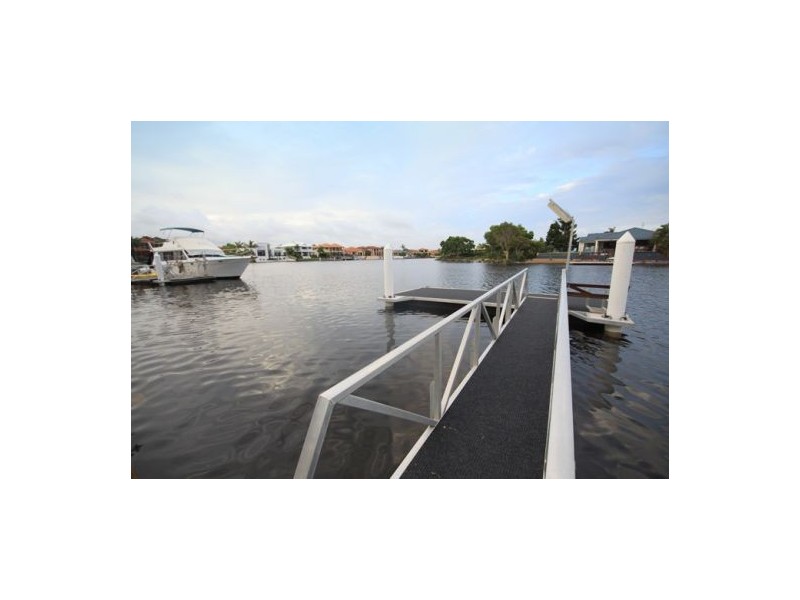 102 Sunbird Chase, Minyama QLD 4575