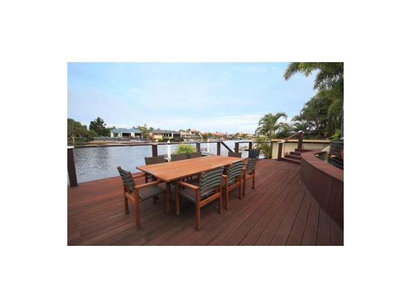 102 Sunbird Chase, Minyama QLD 4575