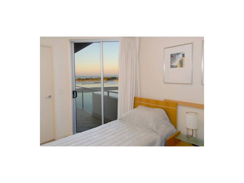 1006 ‘Waves’ 36 Duporth Avenue, Maroochydore QLD 4558