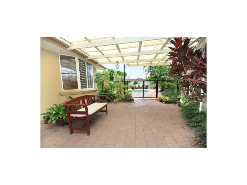 4 Gull Place, Buddina QLD 4575