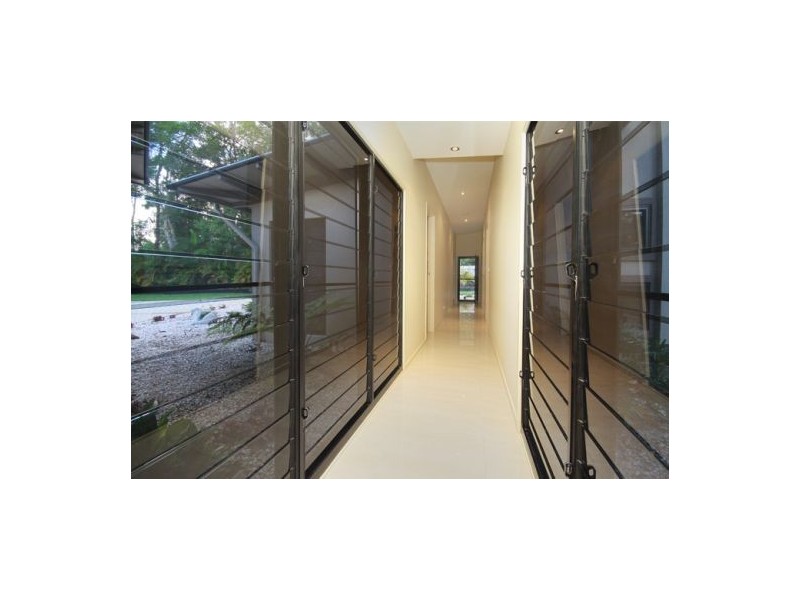 8 Kirby Court, Tanawha QLD 4556