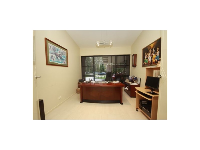 8 Kirby Court, Tanawha QLD 4556