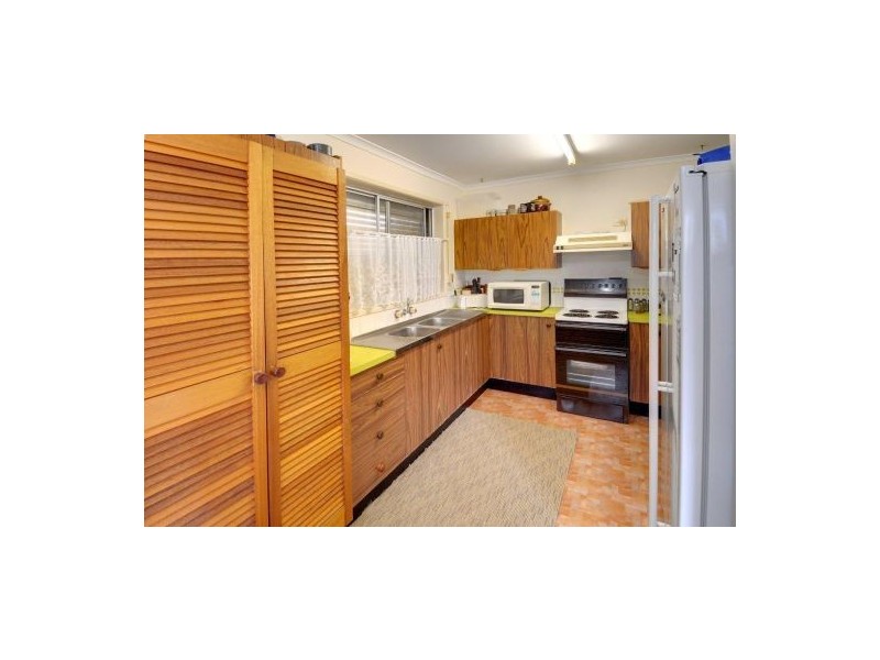 14 Bandaroo street, Warana QLD 4575