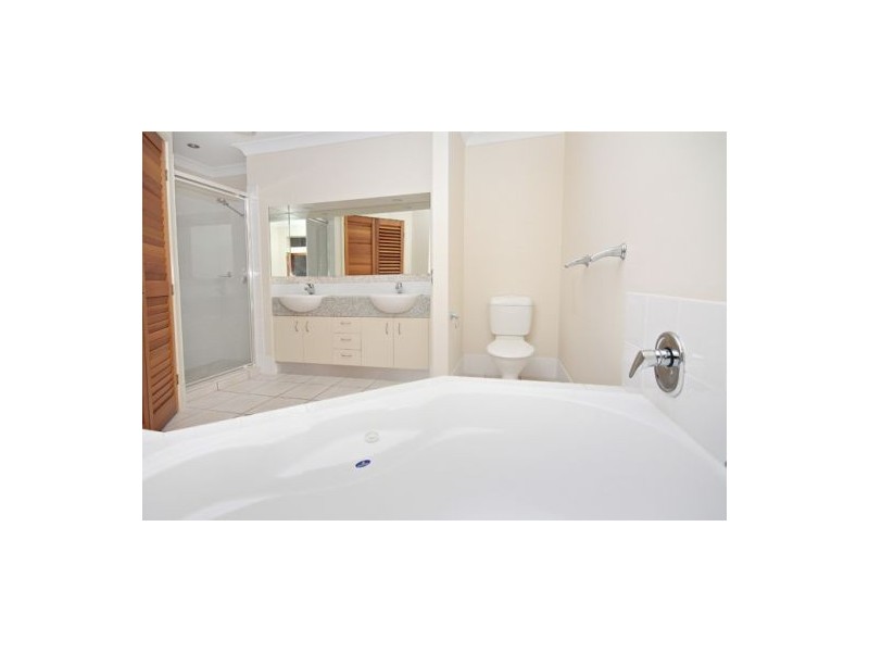 18 ‘Rivers on Duporth’ 87 Duporth Ave, Maroochydore QLD 4558