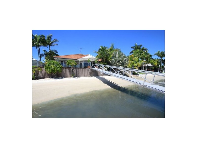 8 Chiswell Place, Maroochydore QLD 4558