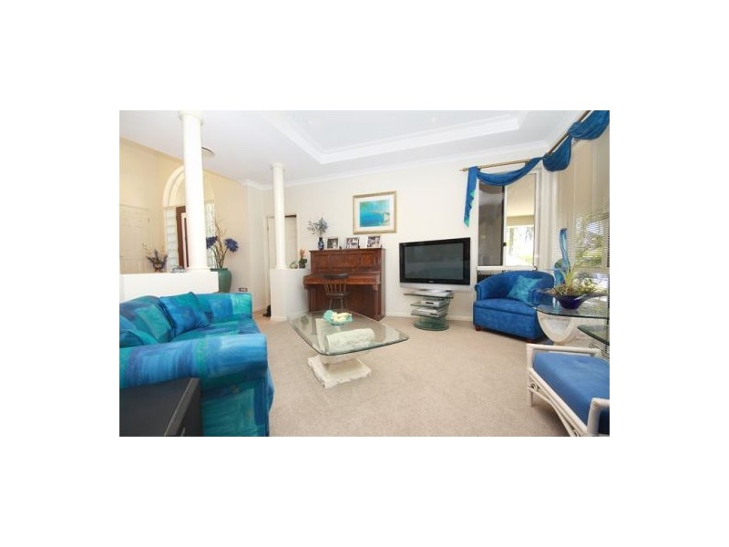 8 Chiswell Place, Maroochydore QLD 4558